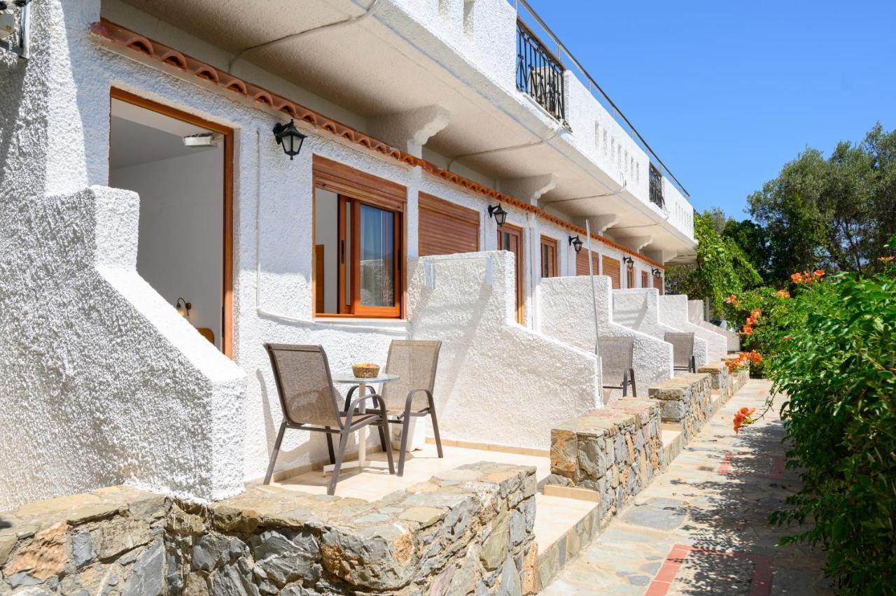 Adonis Hotel Agia Galini Exterior foto