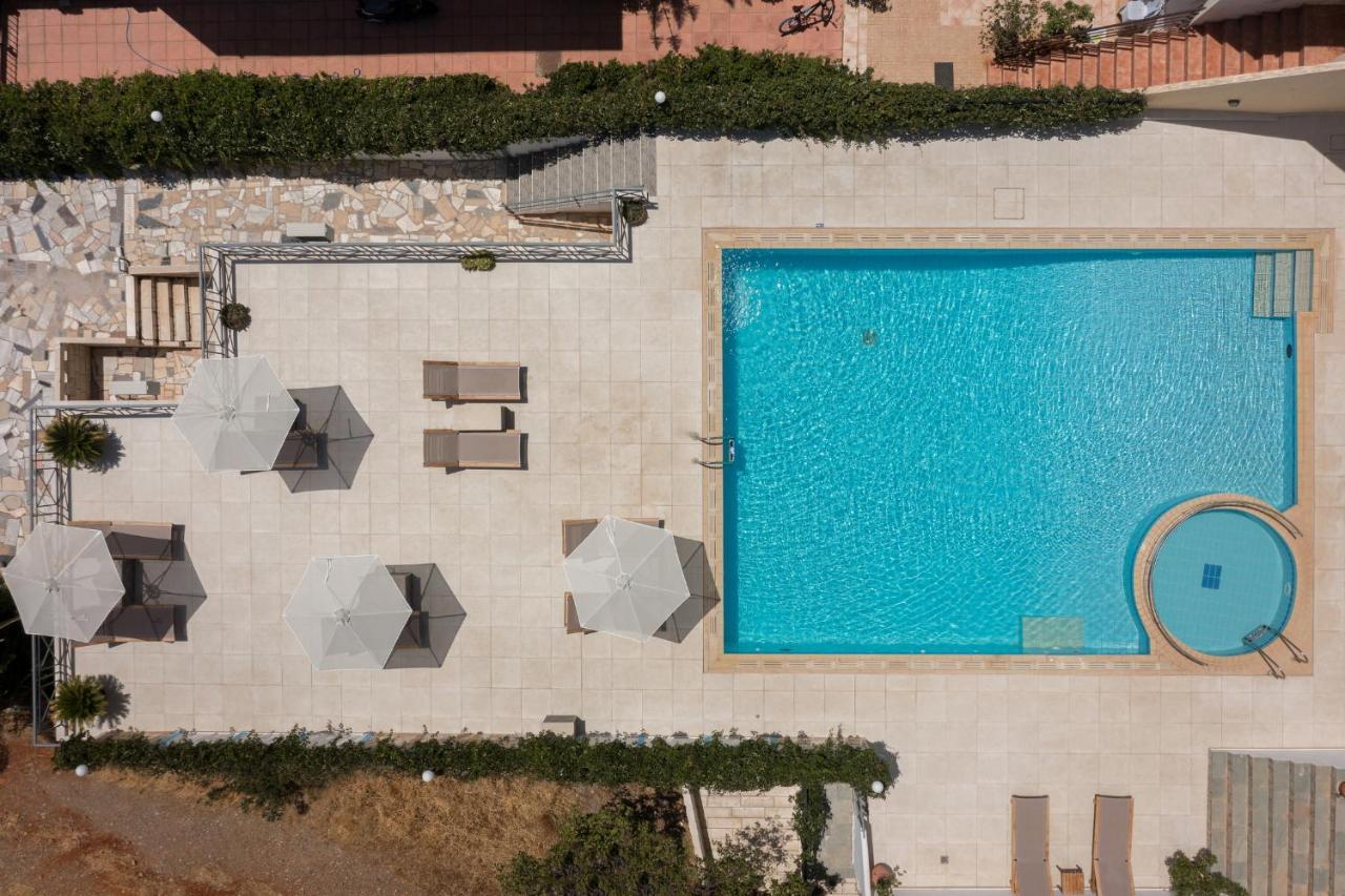 Adonis Hotel Agia Galini Exterior foto